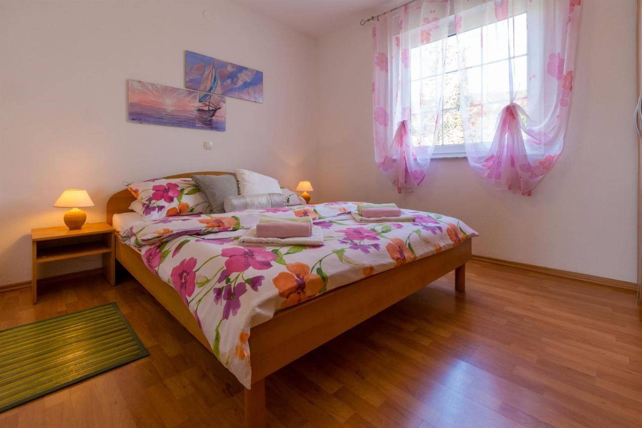 Apartments Vanessa 德拉马利 外观 照片